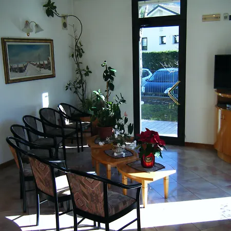 Aparthotel Vezzoli 3*