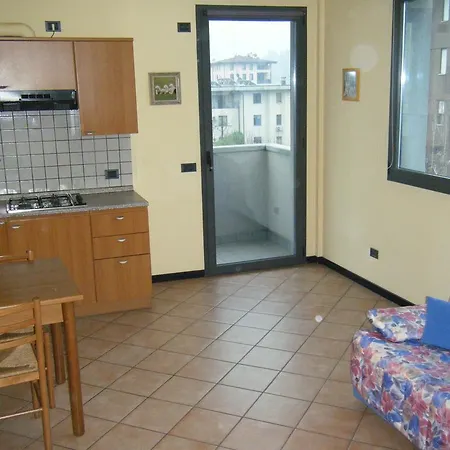 Aparthotel Vezzoli 3*