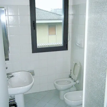 Aparthotel Vezzoli 3*